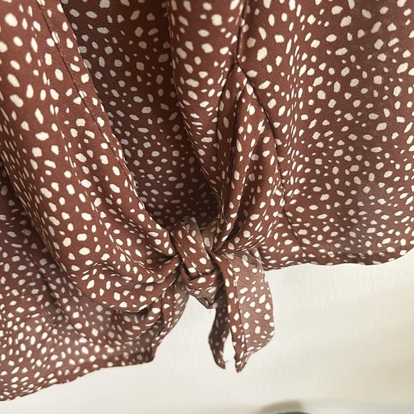 Faux wrap top - Picture 4 of 8